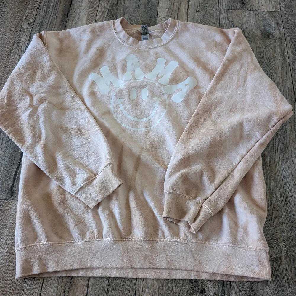 GILDAN 'MAMA' Sweatshirt Tie Dye Peachy Tan with White Graphic Oversized Size L - Picture 5 of 9